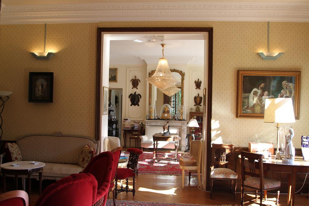 Bed and Breakfast Chateau Du Breuil à Gevrolles Extérieur photo